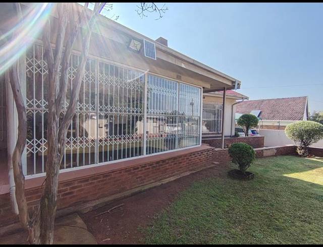 3 BEDROOM HOUSE FOR SALE IN DAWNVIEW